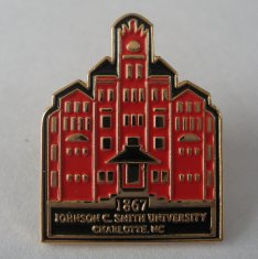 Cheap Competitive price OEM Iron / Brass Die Struck With Soft Enamel lapel pin badge for sale