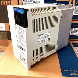 2KW MR-J2S Series 3-Phase Servo Motor Drive MR-J2S-200A AC Servo Amplifier
