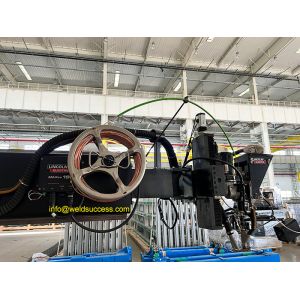Red Motorized Welding Manipulators 4000 Mm With Automatic Welding Heads