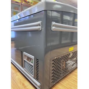 Black Commercial Display Freezer Static Cooling System Shelf Adjustable