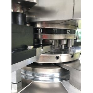 ZP17E 17 Stations Double Layers Medicine Rotary Tablet Press Machine