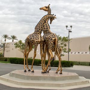 H130cm Lifelike Bronze Giraffe Sculpture Large Bronze Garden Sculptures