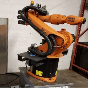 Kuka Handling Robotic Arm 6 Axis KR 16 R1610 With CNGBS Robot Gripper As