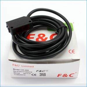 Square Retro Reflection Photoelectric Sensor Switch PNP Type 2M Sensing