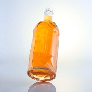 Transparent Customized Liquor Glass Water Bottles with Unique Sealing Type SCREW