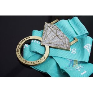 85mm Diamond Custom Race Medals Antique Gold Plating With Glitter Color