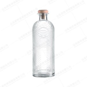 Exquisite Carved Exterior Glass Bottle with Customizable Logo and Transparent