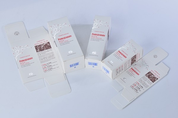 50ml Cleanser Lotion Essence Cosmetic Packaging Boxes Hot Stamping