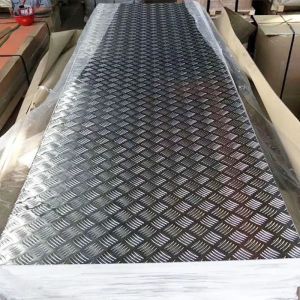 China Silver Gray Solar Panel Walkway For Fire Resistant Rooftop Installation on sale
