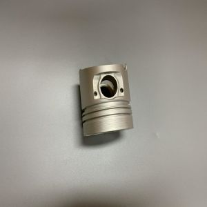 C240 for Isuzu parts 4 Cylinder Diesel Engine Piston 8-94326225-0