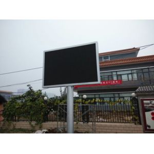 CE P20 IP65 Outdoor Full Color Led Display , High Contrast Screen 2500 dot / m2