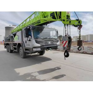 2022 Zoomlion ZTC252V Used Crane 44m Main Arm 8m Jib 7.2 Ton Counterweight 2041h