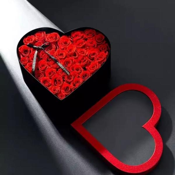 Clear Shiny Lid Heart Shaped Flower Packaging Boxes for Customized Flower