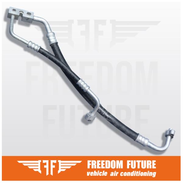 Quality 1062522 Twin Ford Focus MK1 AC Pipe In Car Fits 98-04 1.4L Air Conditioner Hose Car wholesale