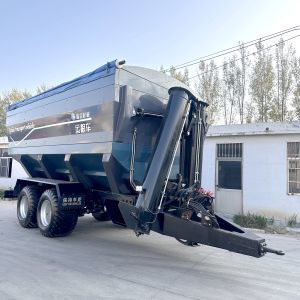 Cheap 28 Cubic Meter Grain And Fertilizer Transport Truck Grain Carrier Truck for sale