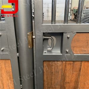 Black Powder Coating Horse Stall Fronts Corrosion Resistant With Feeder