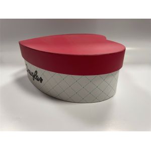 Red Cardboard Heart Box CMYK Cardboard Box With Magnetic Closure