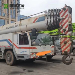 China 90ton Used Truck Crane Zoomlion ZLJ5551JQZ90V Second Hand Truck Mobile Crane on sale