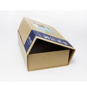 Magnetic Closure Recycled Paper Gift Boxes Ribbon Handle Rectangular Folding