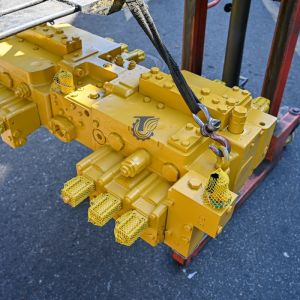 TQ 365C 374D 385C 390D Control Valve 295-7767 295-7747 295-7745 295-7747