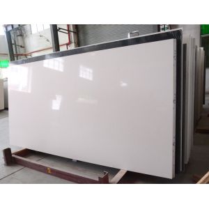 Pollished Kitchen Countertop Materials Quartz Impact Resistance Easy To Clean