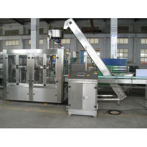 Electric PET Bottled Water Filling Machine With Reasonable Structure