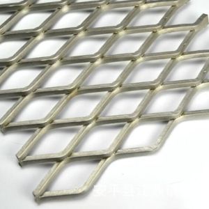 China Heavy Duty 1.5mm Stainless Steel Expanded Metal Mesh for Catwalks on sale