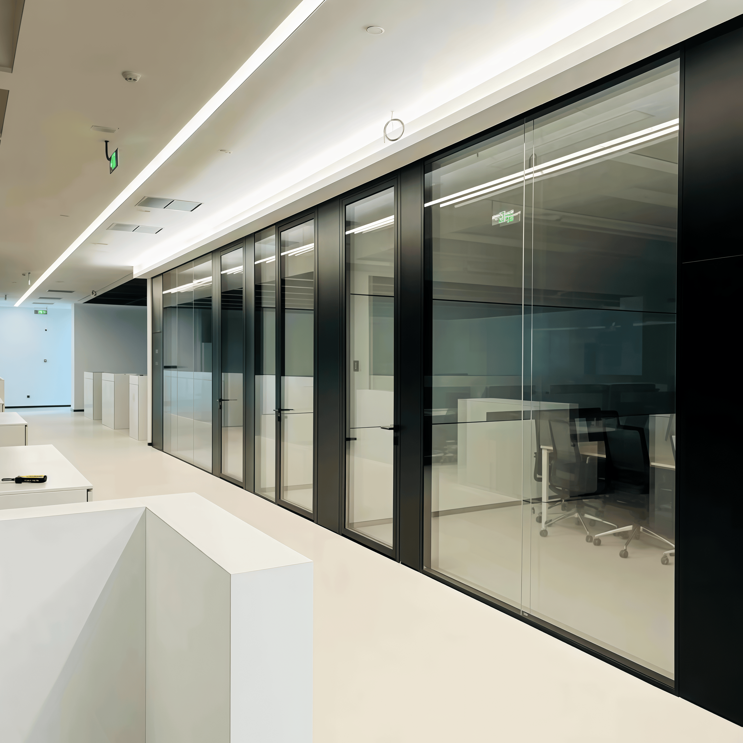 Single glazed modular partition wall scalable glass wall solution frameless Daylighting for office/Lobby/warehouse