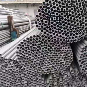 Low Carbon 304L Stainless Steel Seamless Pipe / Welded Pipe Bright Annealing and