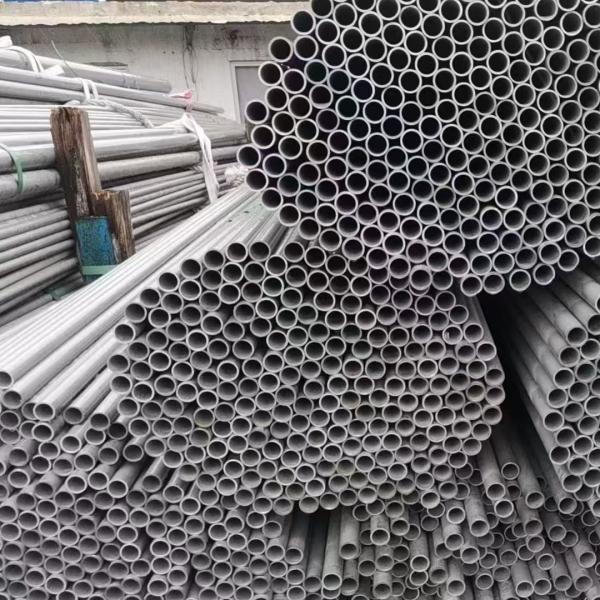 Low Carbon 304L Stainless Steel Seamless Pipe / Welded Pipe Bright Annealing and