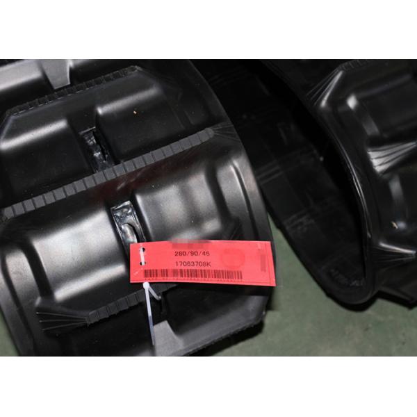 Quality Kubota Type Combine Harvester Rubber Track , Hydraulic Control CAT Rubber Tracks wholesale