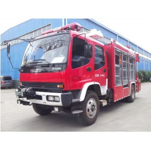 Heavy Duty Emergency Rescue Fire Truck 177kw 4x2 Euro 4 With 5T Crane