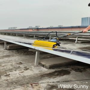 Aluminum Alloy Pole Solar Cleaning System with Electric Rolling Brush and OEM