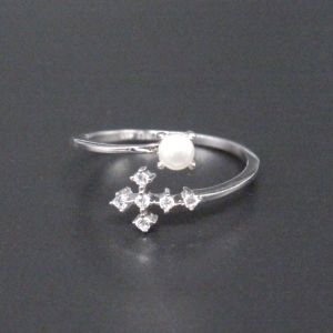 China Pure 925 White Sterling Silver Adjustable Rings With Freshwater Pearl on sale