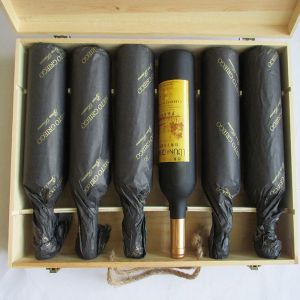 Recycled Thin 17gsm Logo Printed Tissue Paper black wine wrapping