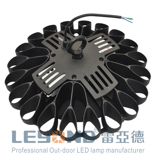 Meanwell Driver CRI> 80 PF>0.95 120LM/W 150W UFO LED Low Bay High Bay Light with 5 year warranty
