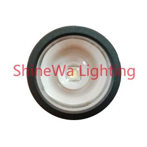 300 Lumen Brightest Zoomable Flashlight / Adjustable Focus Cree Led Flashlight