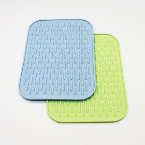 China Kitchen Customized Hot Pot FDA Silicone Table Mat on sale