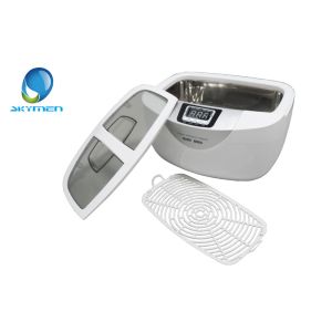 China Digital Household Ultrasonic Cleaner high frequency with 2.5L Capacity on sale