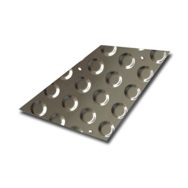 Quality 2b Finish Stainless Steel Checker Sheet With Flat Round Projections wholesale