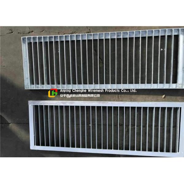 Angle Bar Welded Steel Grating , Reinforced Concrete Areas Heavy Duty Bar Grating
