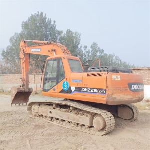 22 Ton Crawler Chain Doosan DH225 Excavator with Original Hydraulic Valve in