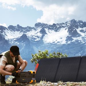 200W Portable Folding Solar Panels with 22% Efficiency Monocrystalline Silicon