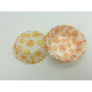 Disposable Yellow Cupcake Wrappers / Holders , Birthday Cupcake Wrappers For
