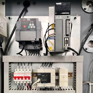 4 Shafts Aluminium Foil Roll Rewinding Machine With Short Label Ending Electric