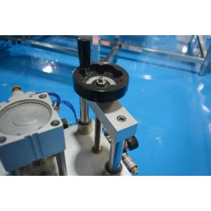 Semi Automatic 15mm Perfume Bottle Crimper With Pedal Fully Pneumatic Drive