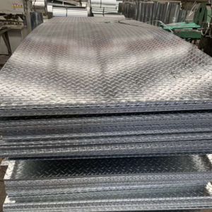 Square Design Embossed Stainless Steel Sheet 1000mm-2000mm Width