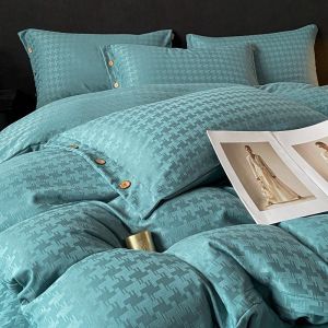 Add a Touch of Luxury to Your Bedroom with this Satin Jacquard Four Piece
