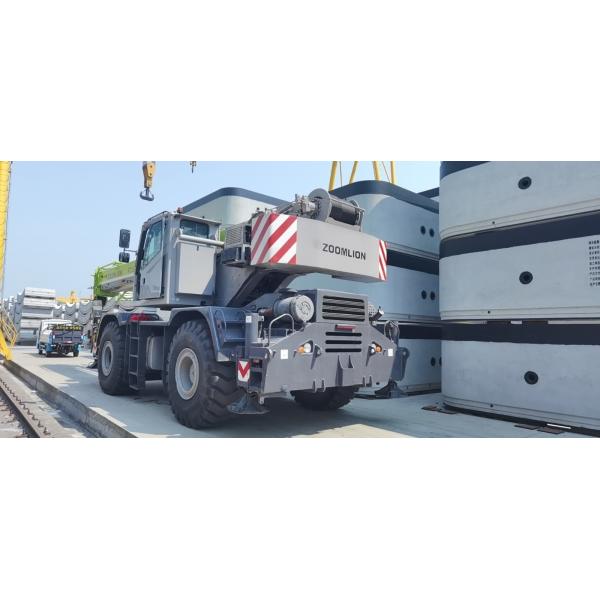 2014 Model Used RT Cranes 55 Ton Rough Terrain Crane Zoomlion RT55 Ergonomic
