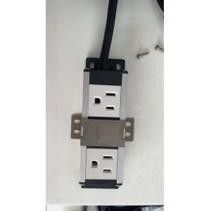 Sturdy and 6 Outlet Power Strip for Network Laboratory and Environments with ETL